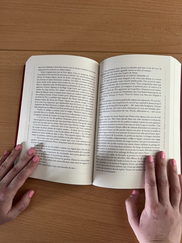 Intérieur du livre Aventures Arcanes